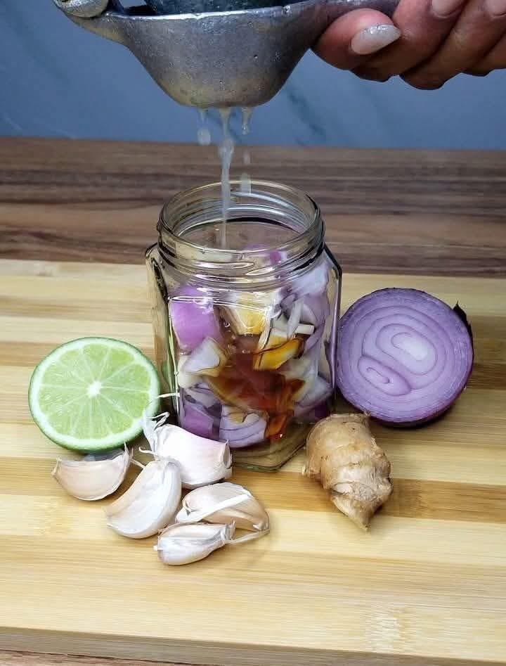 It cleanses the lungs, removes dry coughs, colds, and sore throats.