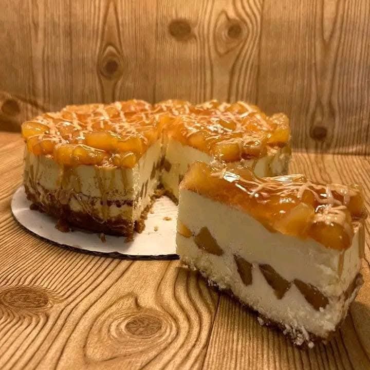 Caramel Apple Cheesecake