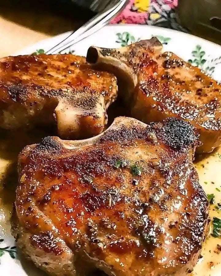 Garlic Butter Baked Pork Chops