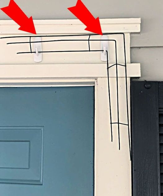 CREATIVE FALL DECORATION FOR YOUR FRONT ENTRY